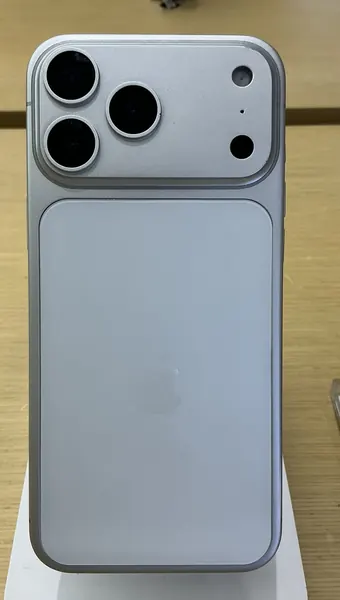 Apple iPhone 17 Pro Max, bilde av mobilen
